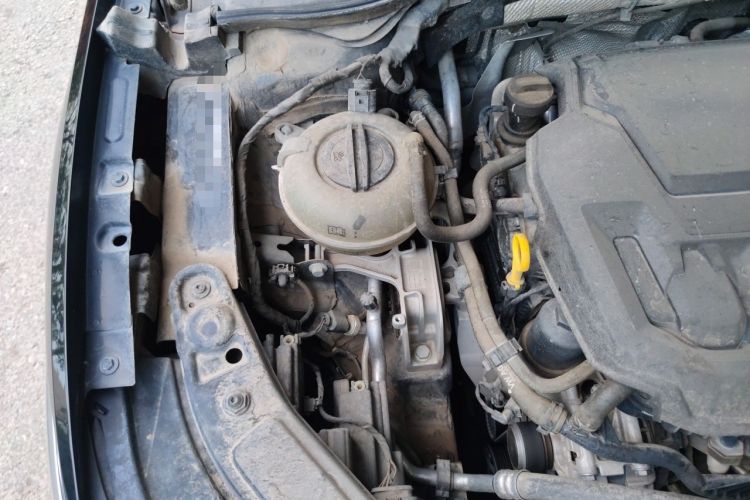 Used Volkswagen Passat 2024 380TSI Dragon Glory Edition Engine Bay Right