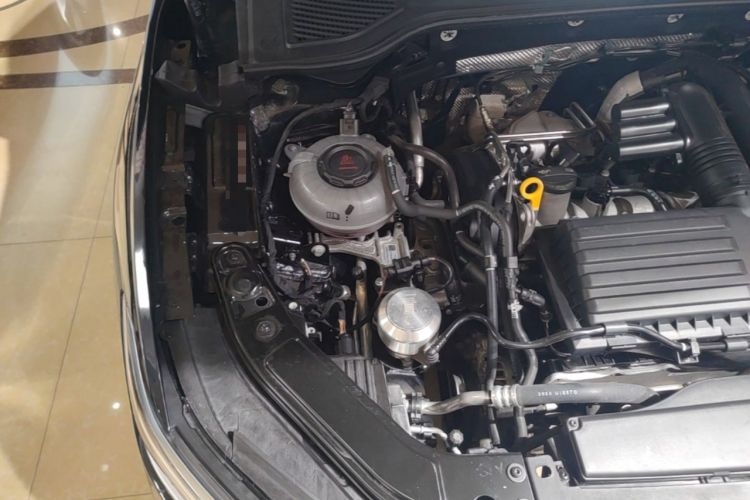 Used Volkswagen Passat 2024 280TSI Business Edition Engine Bay Right