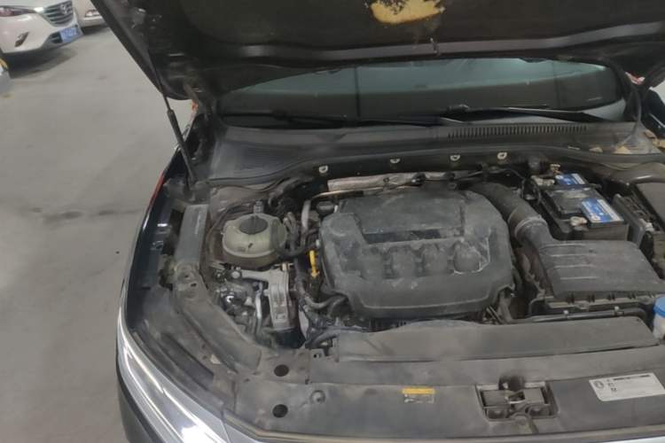 Used Volkswagen Passat 2024 380TSI Luxury Edition Engine Bay Right