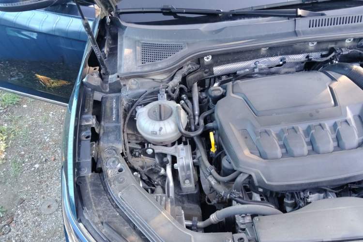 Used Volkswagen Passat 2024 380TSI Elite Edition Engine Bay Right