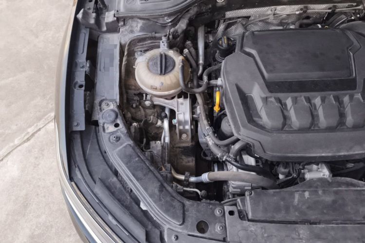 Used Volkswagen Passat 2024 380TSI Luxury Edition Engine Bay Right