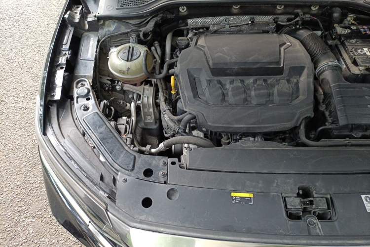 Used Volkswagen Passat 2024 380TSI Starry Dragon Edition Engine Bay Right