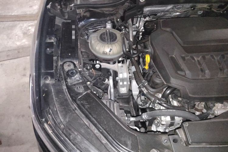 Used Volkswagen Passat 2024 380TSI Starry Dragon Edition Engine Bay Right