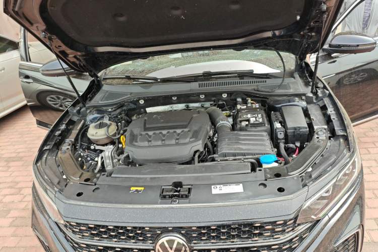Used Volkswagen Passat 2024 380TSI Starry Luxury Edition Engine Bay