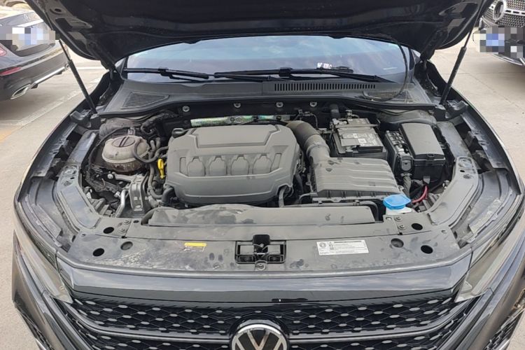 Used Volkswagen Passat 2024 380TSI Starry Dragon Edition Engine Bay