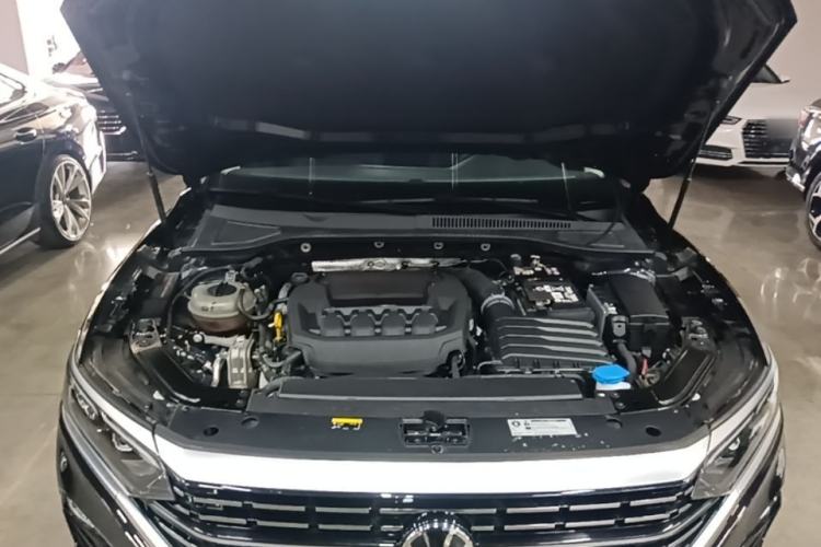 Used Volkswagen Passat 2024 380TSI Dragon Glory Edition Engine Bay
