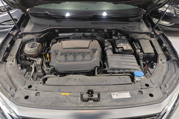 Used Volkswagen Passat 2024 330TSI Elite Edition Engine Bay