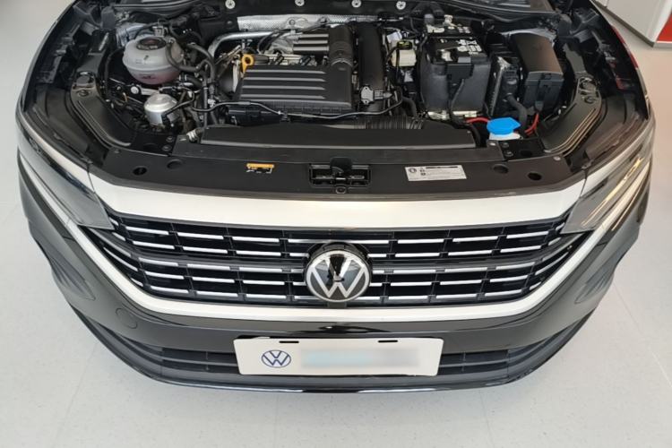 Used Volkswagen Passat 2024 280TSI Business Edition Engine Bay
