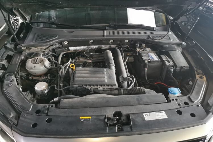 Used Volkswagen Passat 2024 280TSI Business Edition Engine Bay