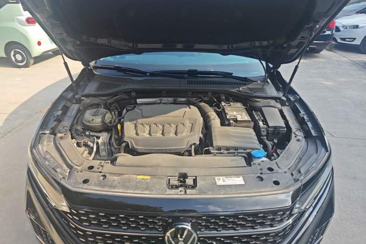 Used Volkswagen Passat 2024 380TSI Starry Dragon Edition Engine Bay