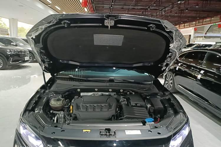 Used Volkswagen Passat 2024 330TSI Starry Elite Edition Engine Bay