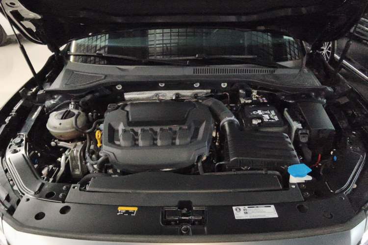 Used Volkswagen Passat 2024 380TSI Luxury Edition Engine Bay