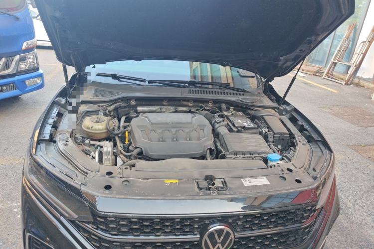 Used Volkswagen Passat 2024 330TSI Elite Edition Engine Bay