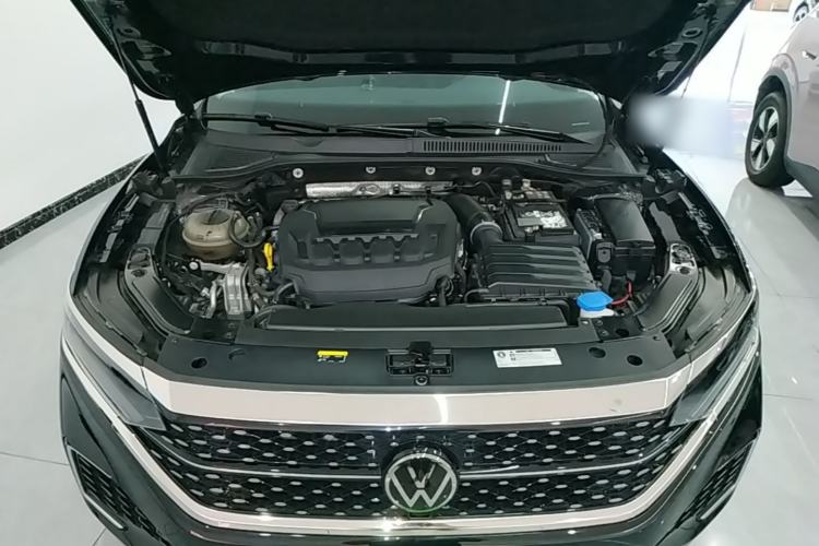 Used Volkswagen Passat 2024 380TSI Starry Dragon Edition Engine Bay