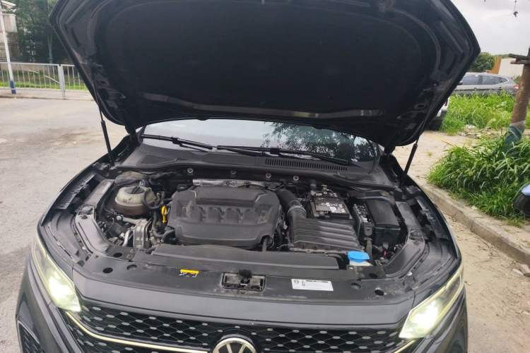 Used Volkswagen Passat 2024 380TSI Starry Dragon Edition Engine Bay