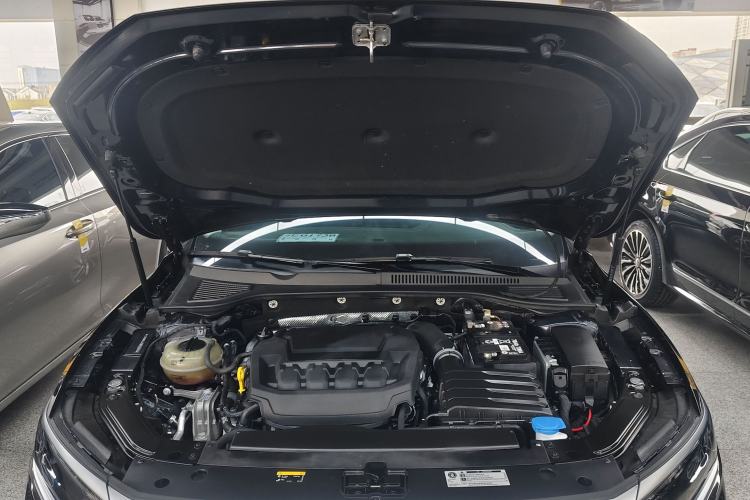 Used Volkswagen Passat 2024 380TSI Dragon Edition Engine Bay