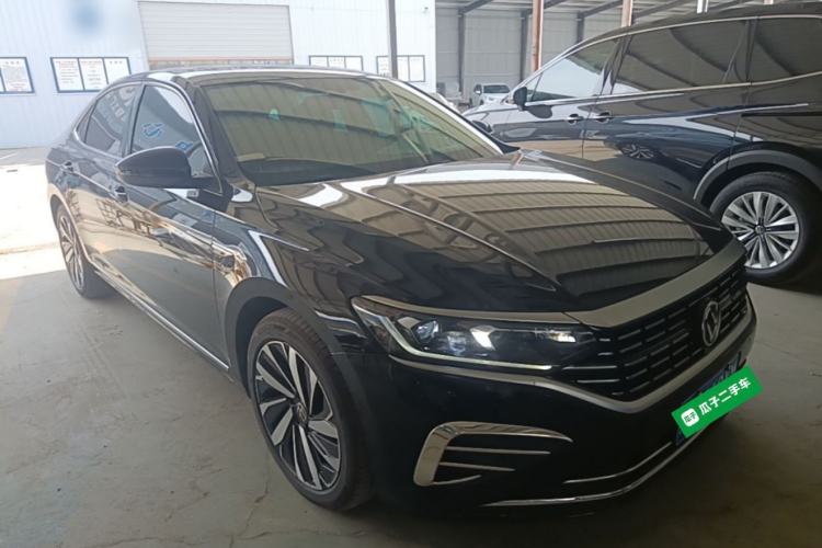 Used Volkswagen Passat 2024 330TSI Elite Edition Exterior 1