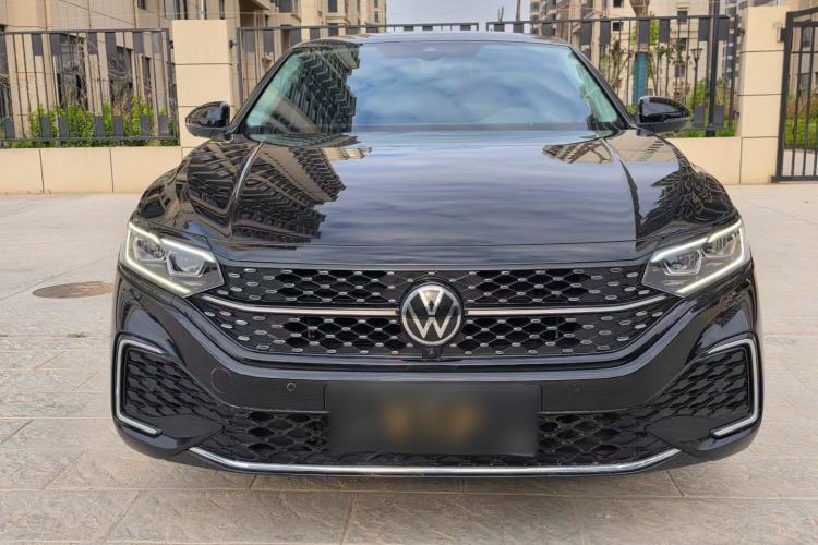 Used Volkswagen Passat 2024 380TSI Starry Dragon Edition Exterior 1