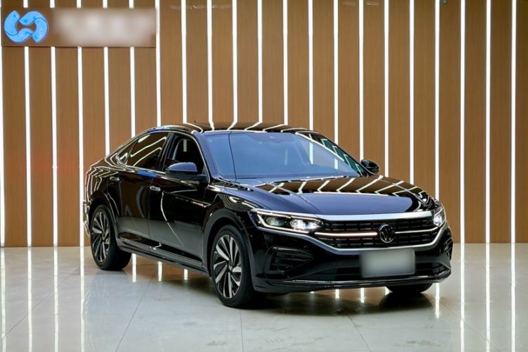 Used Volkswagen Passat 2024 380TSI Luxury Edition Exterior 1