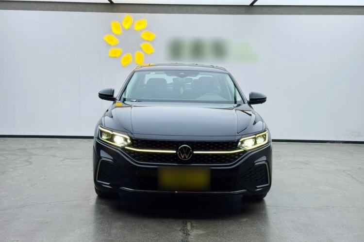 Used Volkswagen Passat 2024 380TSI Starry Luxury Edition