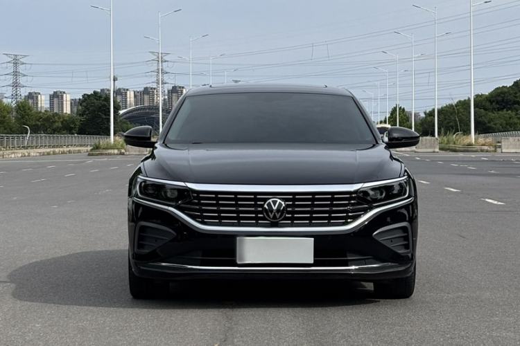 Used Volkswagen Passat 2024 330TSI Elite Edition Exterior 1