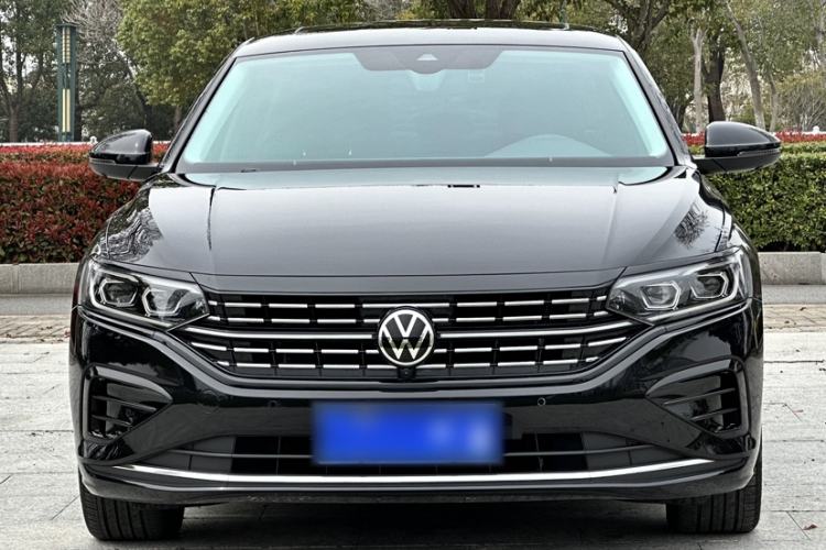 Used Volkswagen Passat 2024 380TSI Luxury Edition Exterior 1