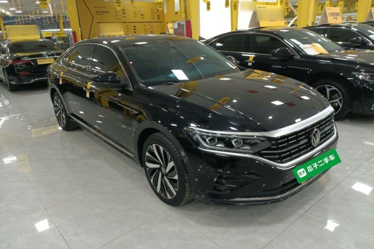 Used Volkswagen Passat 2024 380TSI Luxury Edition Exterior 1