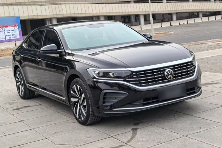 Used Volkswagen Passat 2024 330TSI Elite Edition Exterior 1
