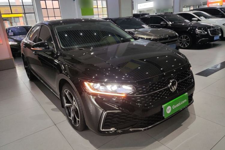 Used Volkswagen Passat 2024 380TSI Starry Dragon Edition Exterior 1