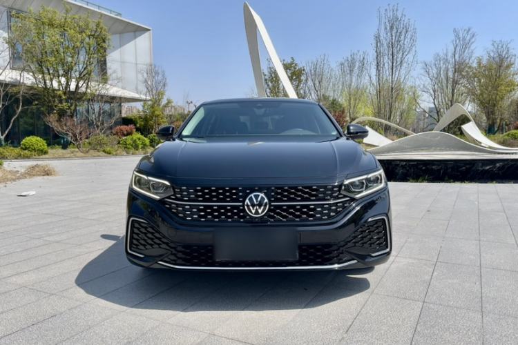 Used Volkswagen Passat 2024 380TSI Starry Luxury Edition Exterior 1