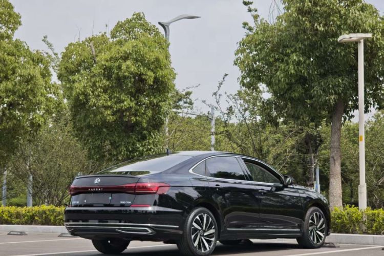 Used Volkswagen Passat 2024 380TSI Dragon Edition Exterior 1