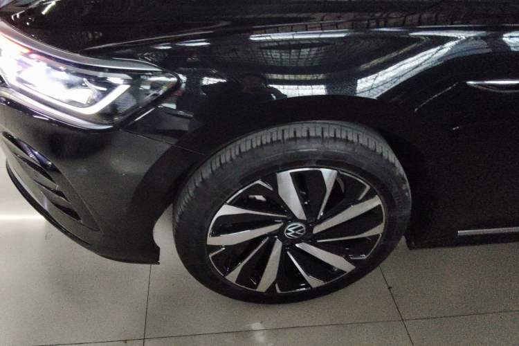 Used Volkswagen Passat 2024 380TSI Luxury Edition Exterior 1