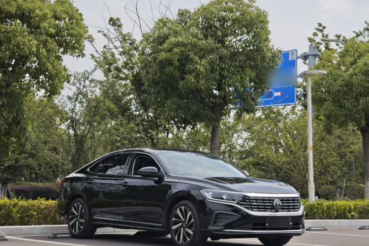 Used Volkswagen Passat 2024 380TSI Dragon Edition Exterior 10