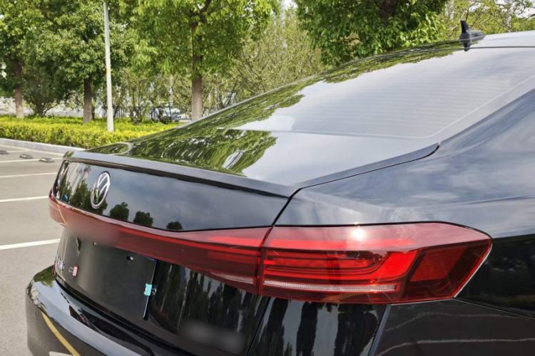Used Volkswagen Passat 2024 380TSI Dragon Edition Exterior 11