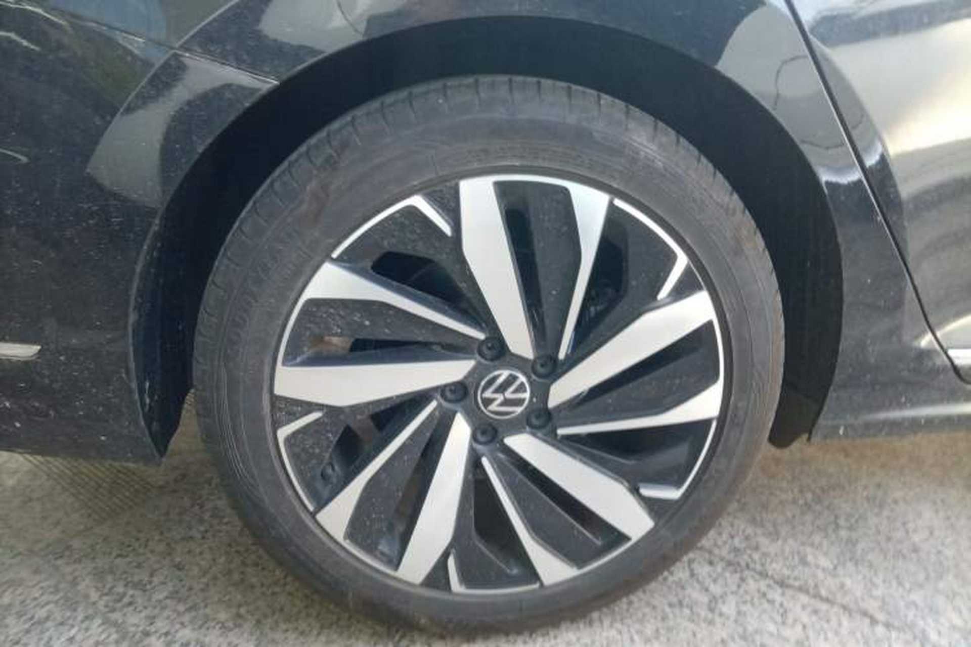 Used Volkswagen Passat 2024 380TSI Luxury Edition Exterior 2