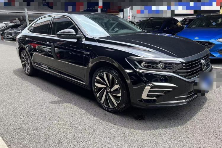 Used Volkswagen Passat 2024 380TSI Dragon Glory Edition Exterior 2