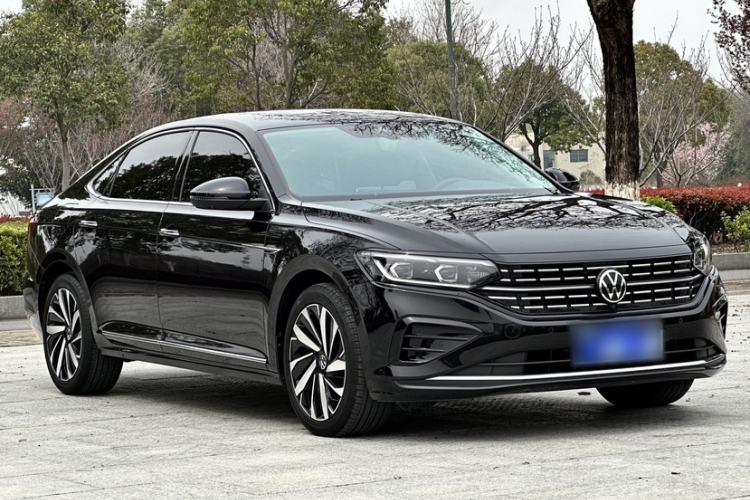 Used Volkswagen Passat 2024 380TSI Luxury Edition Exterior 2