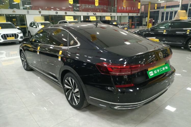 Used Volkswagen Passat 2024 380TSI Luxury Edition Exterior 2