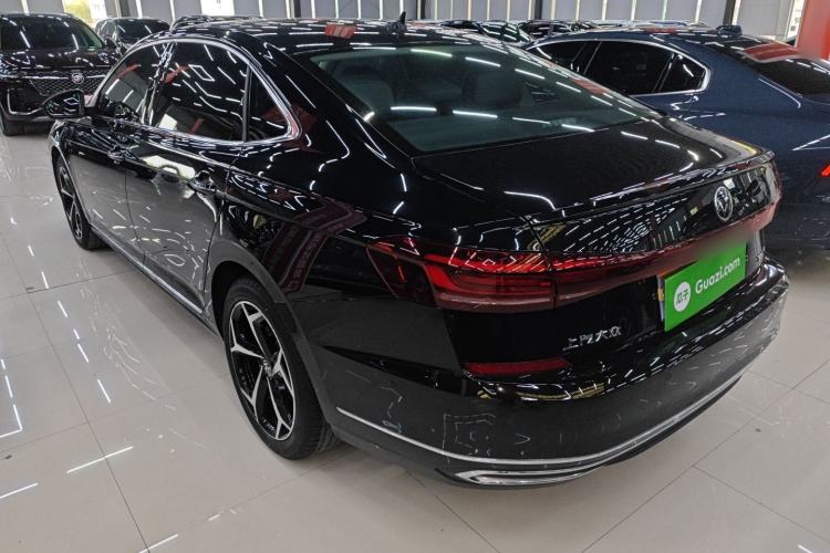 Used Volkswagen Passat 2024 380TSI Starry Dragon Edition Exterior 2