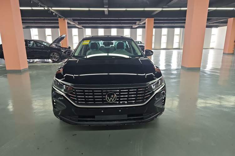 Used Volkswagen Passat 2024 280TSI Business Edition Exterior 2
