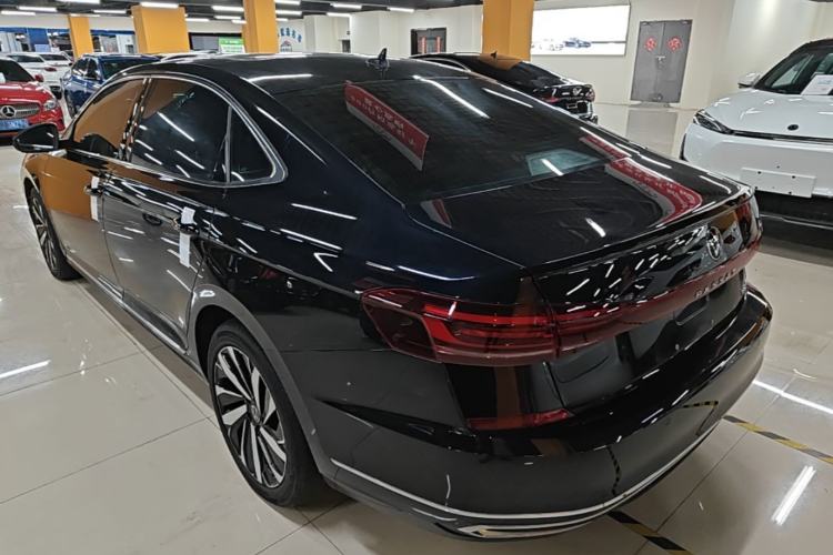 Used Volkswagen Passat 2024 380TSI Elite Edition Exterior 2