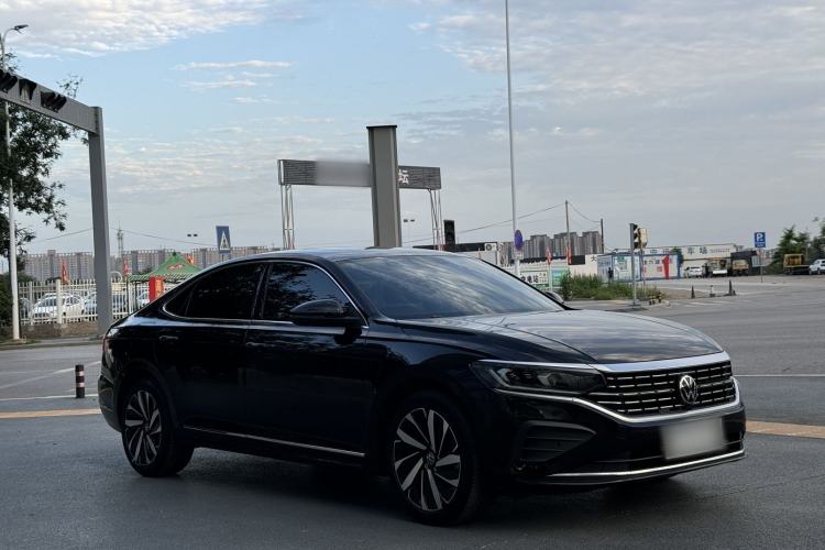 Used Volkswagen Passat 2024 380TSI Elite Edition Exterior 2