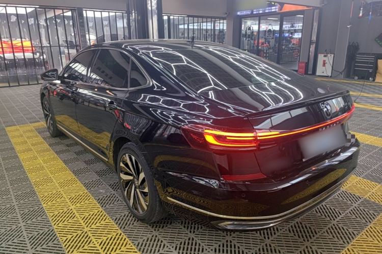 Used Volkswagen Passat 2024 380TSI Dragon Edition Exterior 2