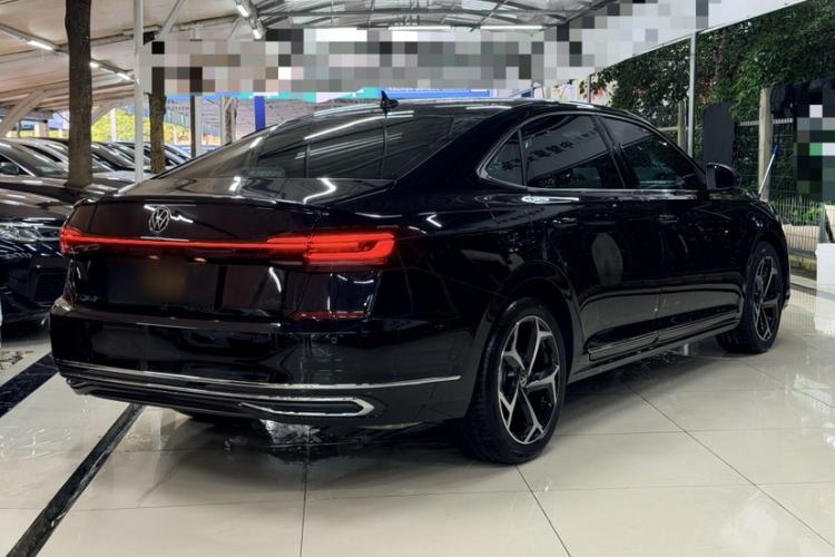 Used Volkswagen Passat 2024 380TSI Starry Dragon Edition Exterior 3