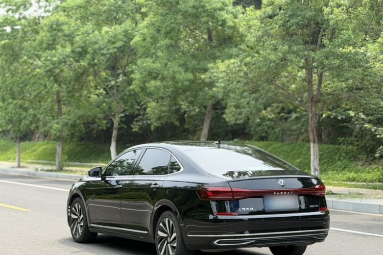 Used Volkswagen Passat 2024 380TSI Dragon Edition Exterior 3