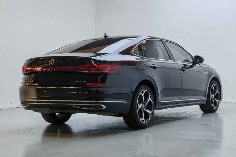 Used Volkswagen Passat 2024 380TSI Starry Dragon Edition Exterior 3