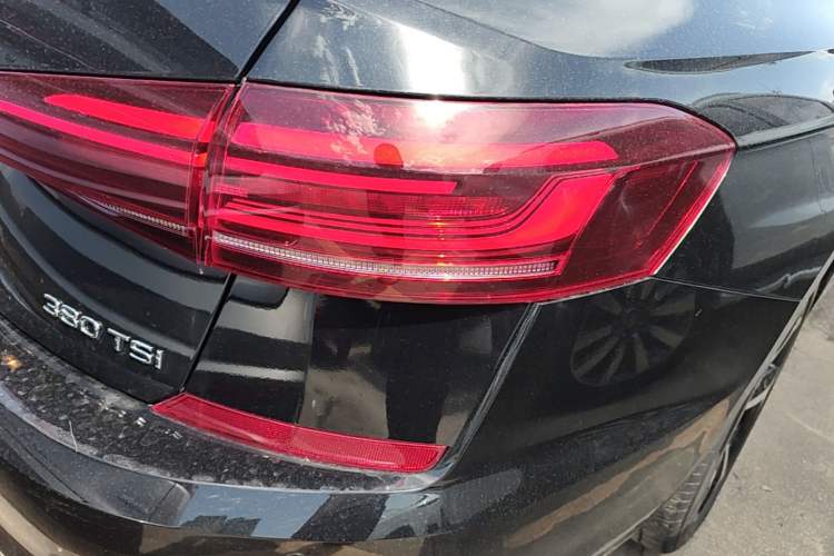 Used Volkswagen Passat 2024 380TSI Starry Dragon Edition Exterior 3