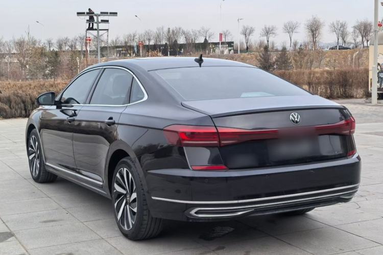 Used Volkswagen Passat 2024 330TSI Elite Edition Exterior 3