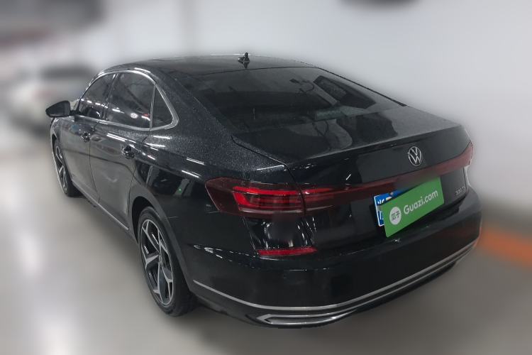 Used Volkswagen Passat 2024 330TSI Starry Elite Edition Exterior 3