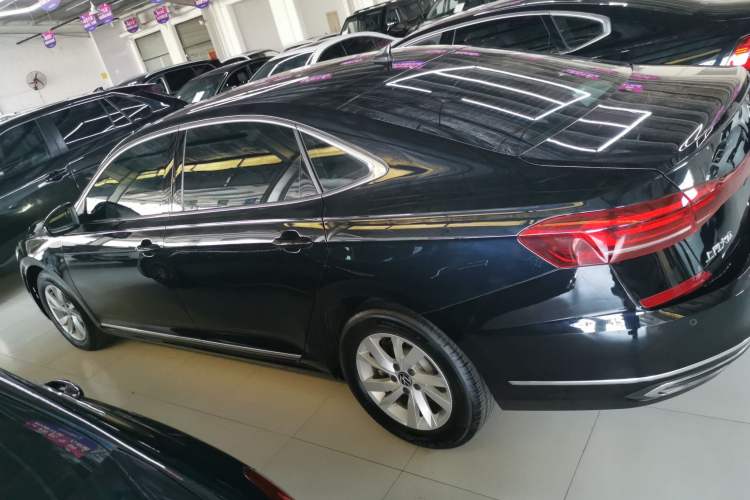 Used Volkswagen Passat 2024 280TSI Business Edition Exterior 3